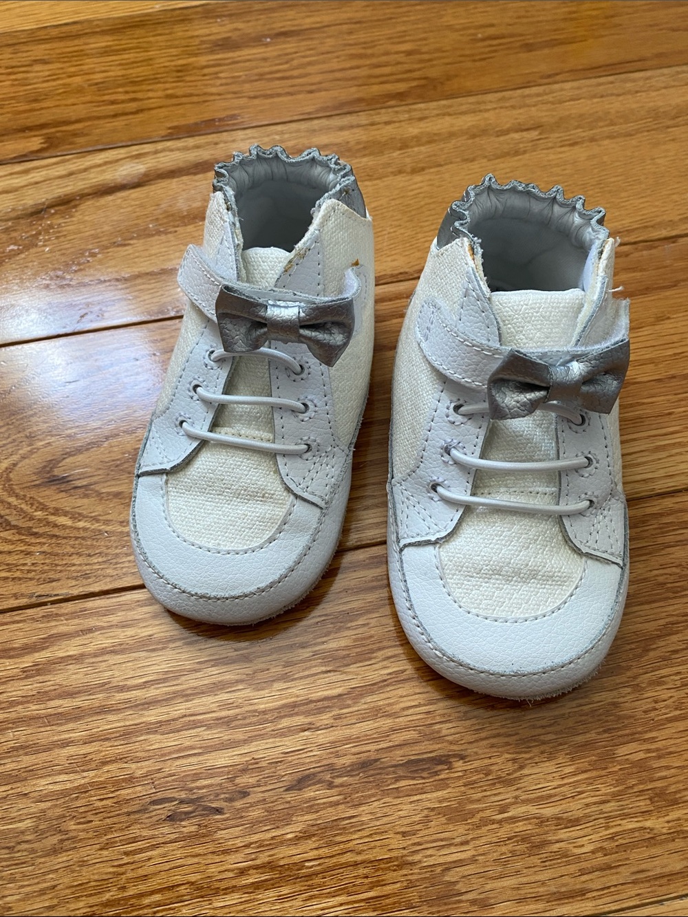 Robeez Baby Shoes Size 18-24M/Size6